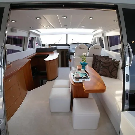 Motor Yachts Alena 56 * Izola