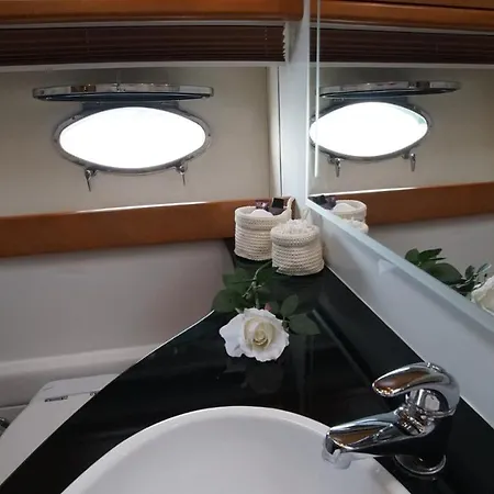 Motor Yachts Alena 56 * Izola