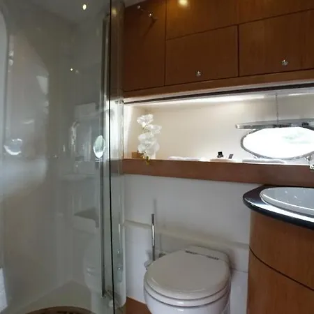Botel Motor Yachts Alena 56